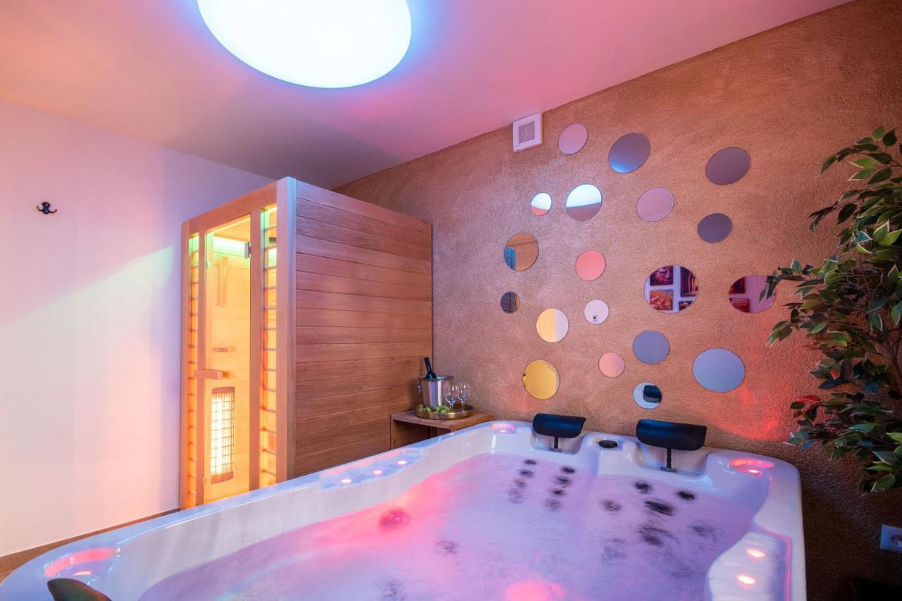 Wellness Studio D'Or - Exclusive New Apartment With Whirlpool, Sauna, Sunny Terrace, Private Parking Пореч Экстерьер фото