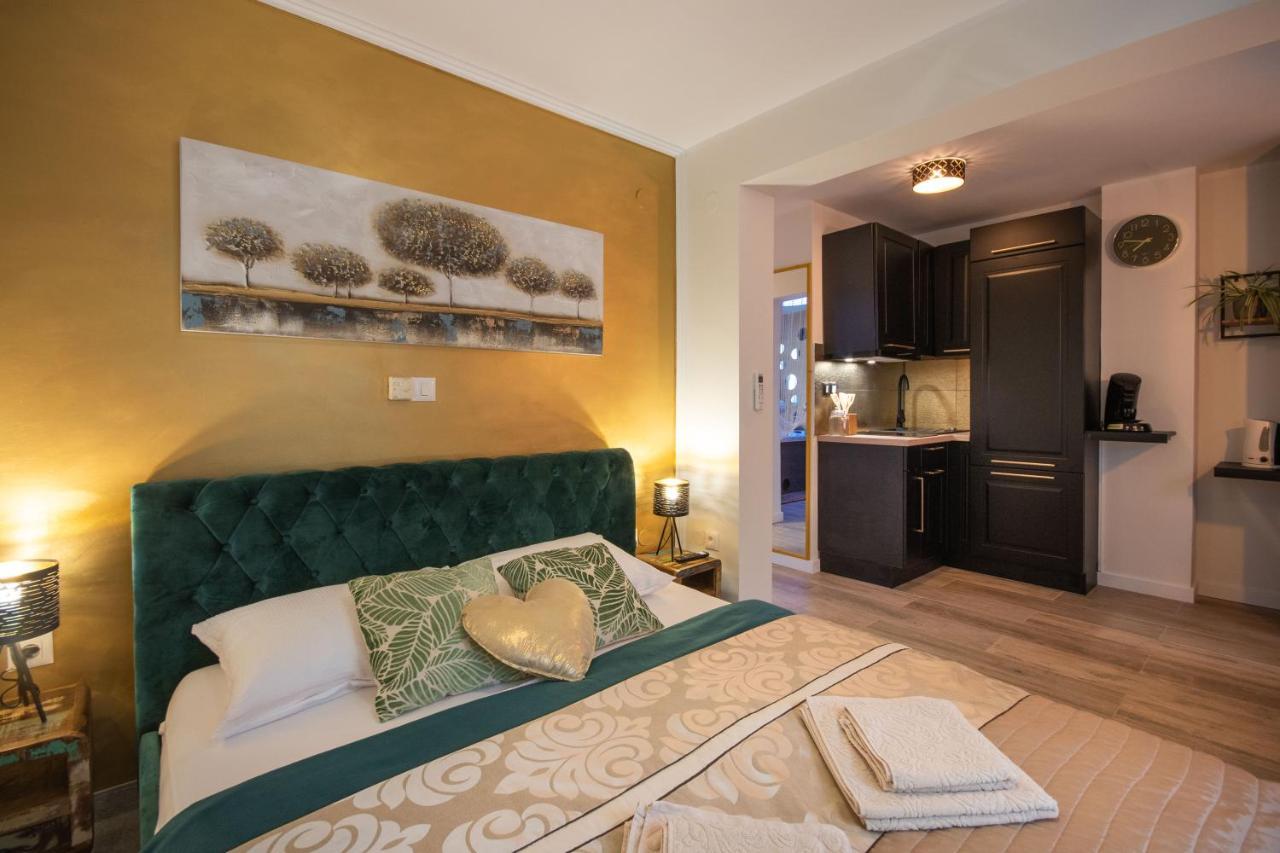 Wellness Studio D'Or - Exclusive New Apartment With Whirlpool, Sauna, Sunny Terrace, Private Parking Пореч Экстерьер фото